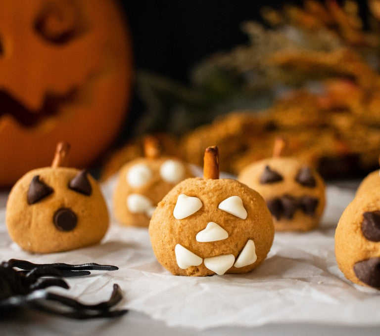 Kid-Friendly Vegan No Bake Pumpkin Spice Balls