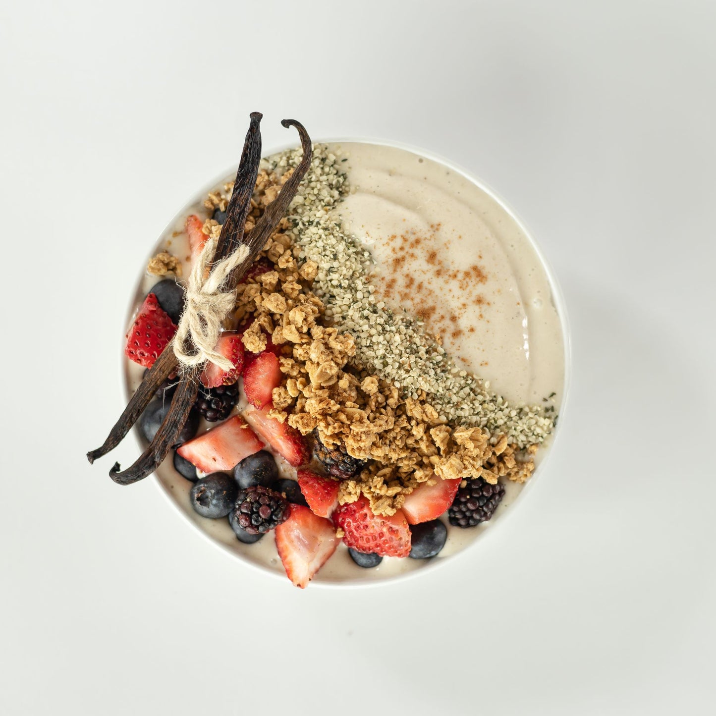vanilla probiotic smoothie bowl (dairy-free)