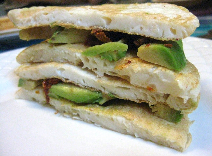 Omelet Protein Sandwich With Avocado & Sundried Tomatoes